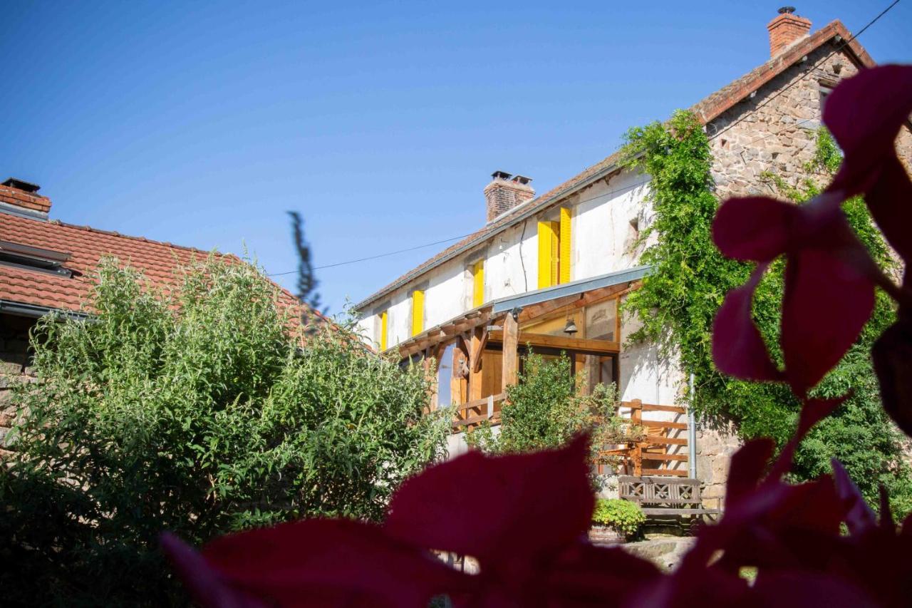 Bed and Breakfast Les Soleils Merinchal Екстер'єр фото
